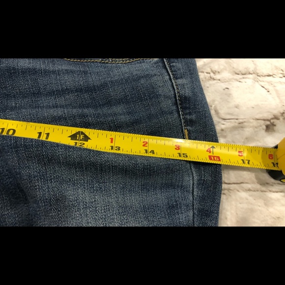 ✨Mossimo - Mid Rise Straight Leg Jeans - Gently Used - Measurements in Pics✨ - Picture 12 of 14